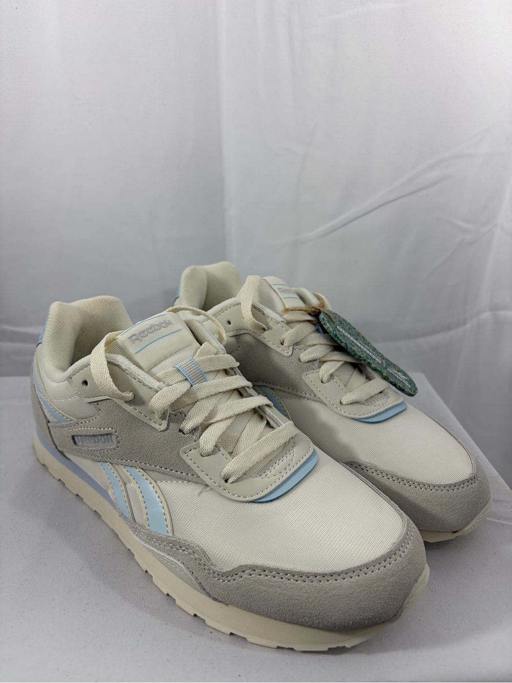 NWT Reebok Ortholite Women’s Size 8 Neutral/Light Blue Sneakers